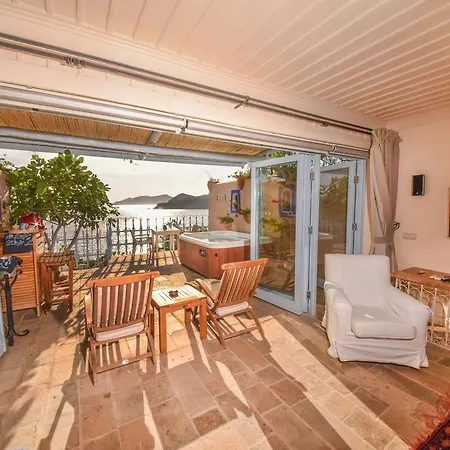 Beyaz Yunus - Adult Only 3* Олудениз