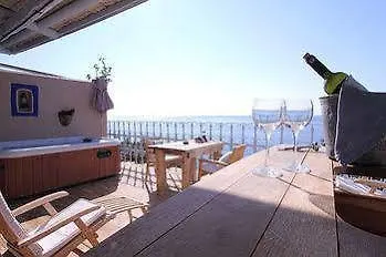 Beyaz Yunus - Adult Only 3* Олудениз