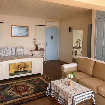Beyaz Yunus - Adult Only Otel 3*